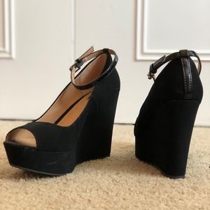 6.5 WOMENS BLACK WEDGES